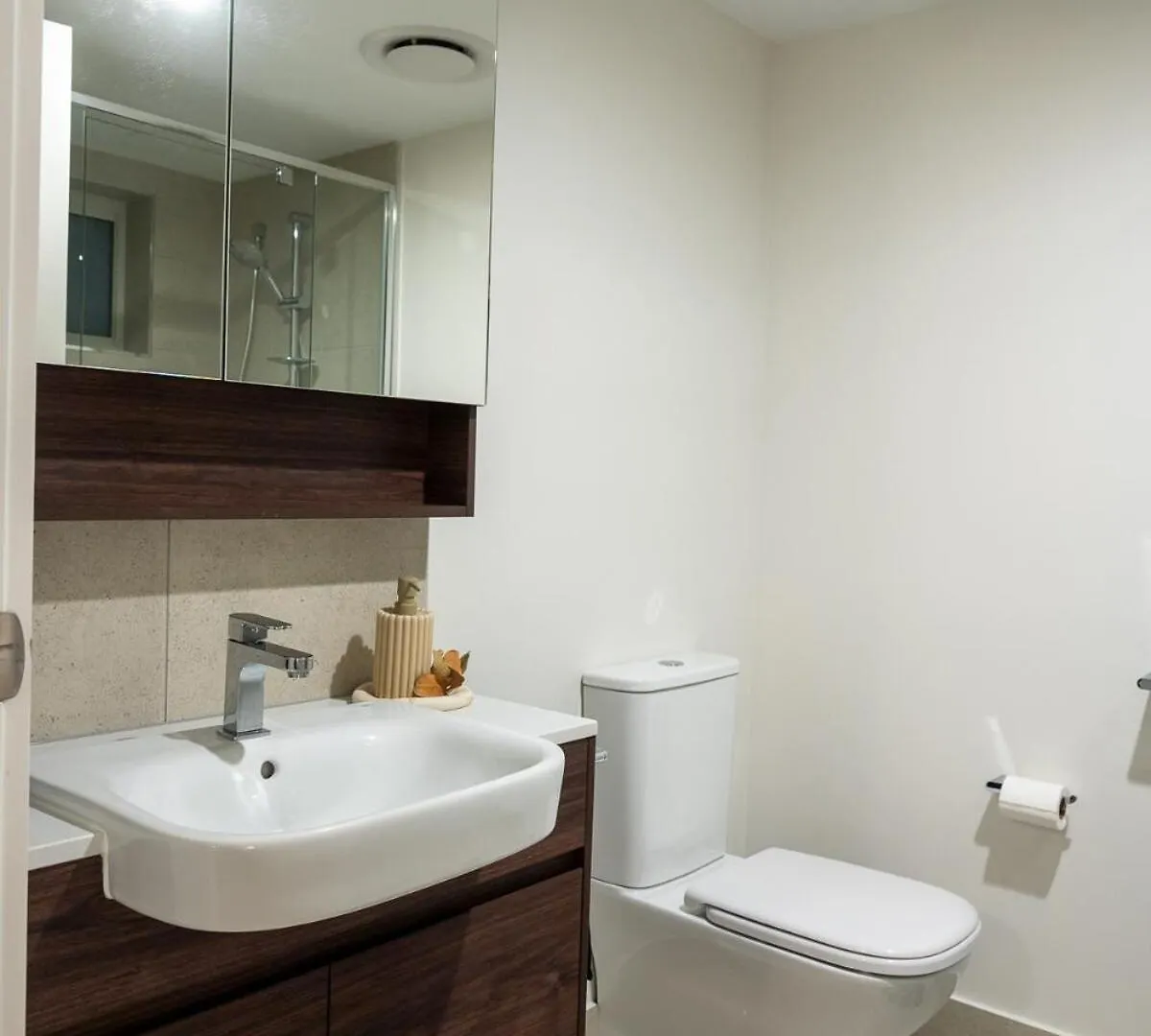 Beachside Escape - Beaches, Dining & Coastal Vibes Caloundra Australien